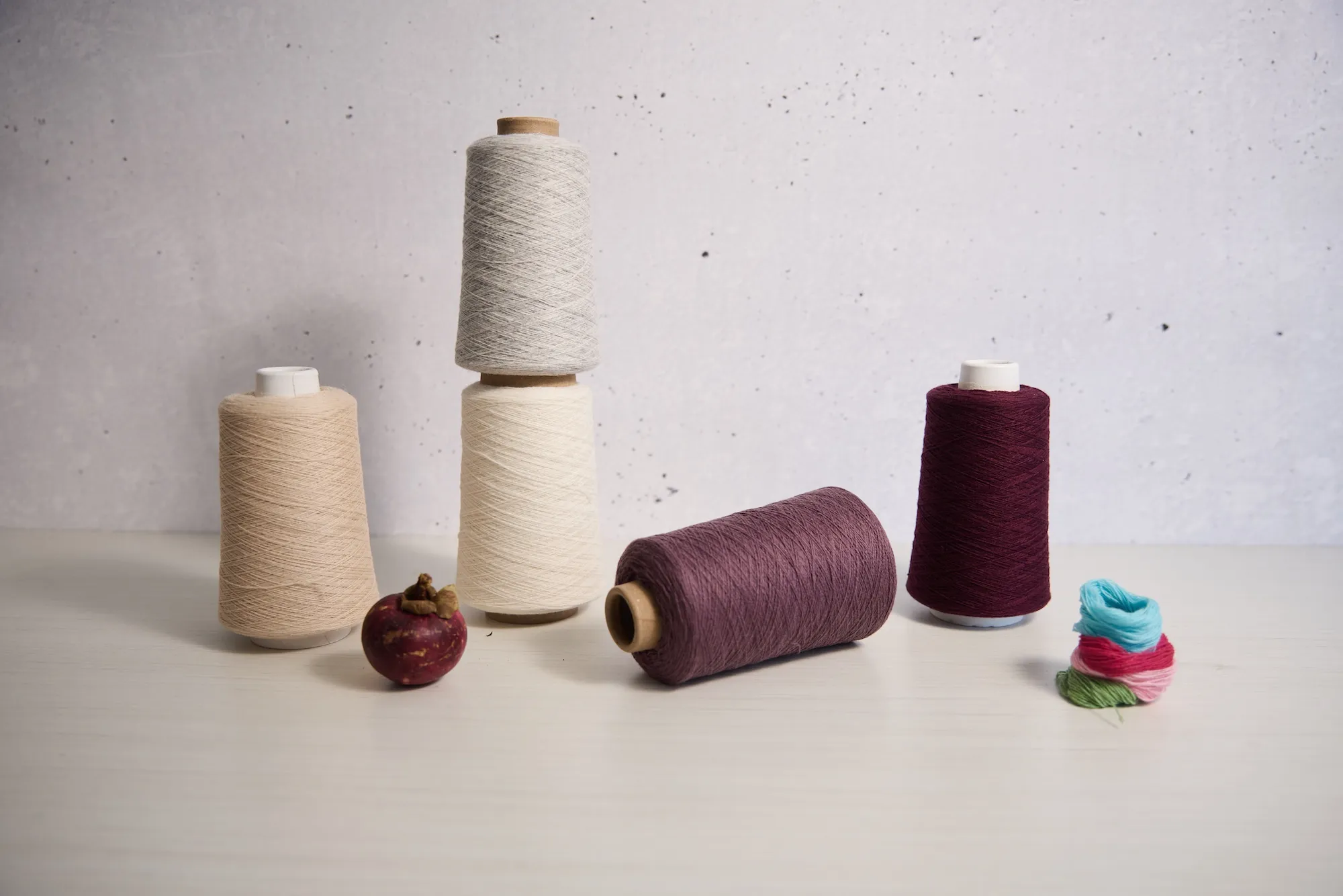 Yarn yarn cones