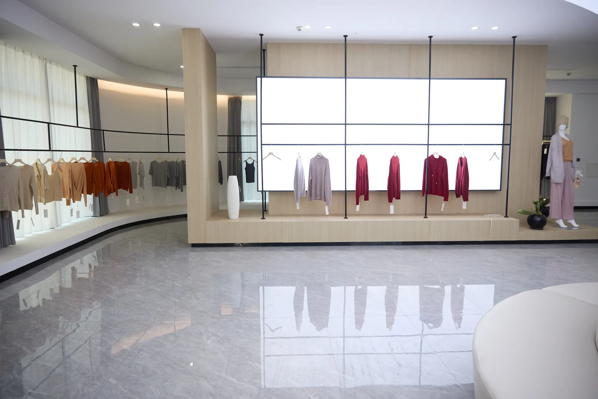 Showroom product display